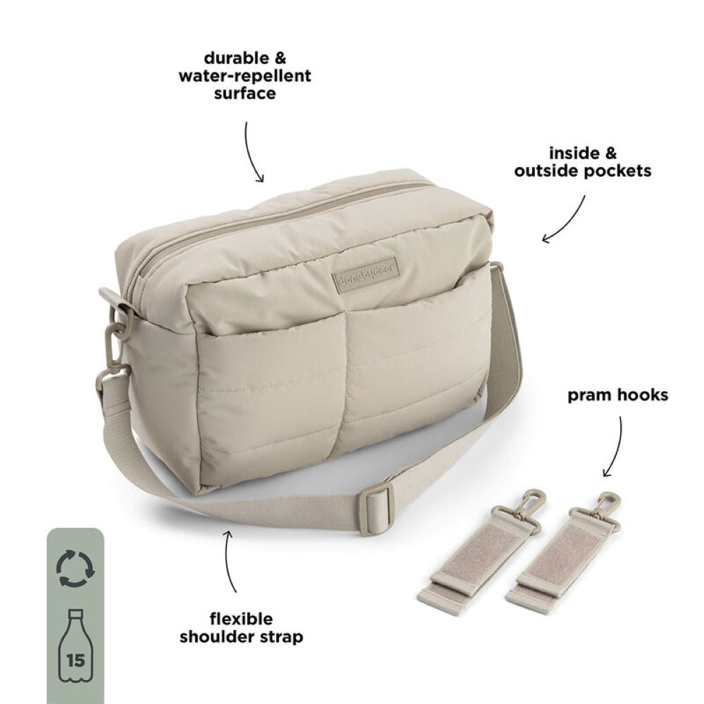 Done by Deer Vaunulaukku stroller bag ominaisuudet, sand.